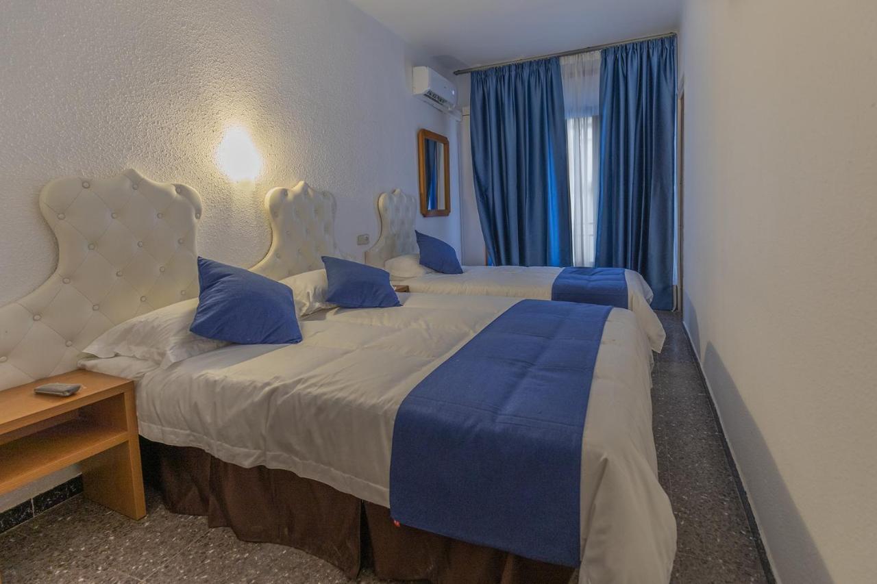 Hotel Vila Calella Værelse billede